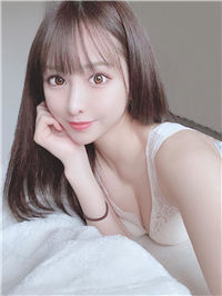 日本「甜美Youtuber」游乐园玩水「超凶比基尼」配上无敌笑颜好犯规！