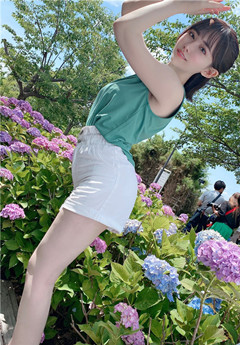 AV女优《深田咏美》美照PO「穿搭可以吗」引爆恶搞P图大赛！