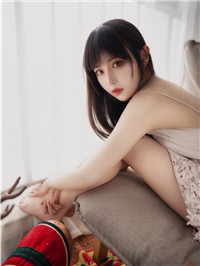 少女连睡姿都这么可爱，哥哥要给我来一首晚安么