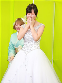 精钟奖《2022成人广播奖》，她一人包办两奖项大获全胜！