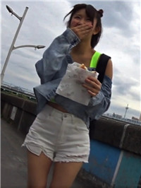 低身長 24岁F杯  ネイリストお持ち帰りFC2-PPV-3057886