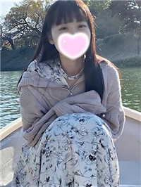 清新的空气，又是极品美女。樱花 18 岁